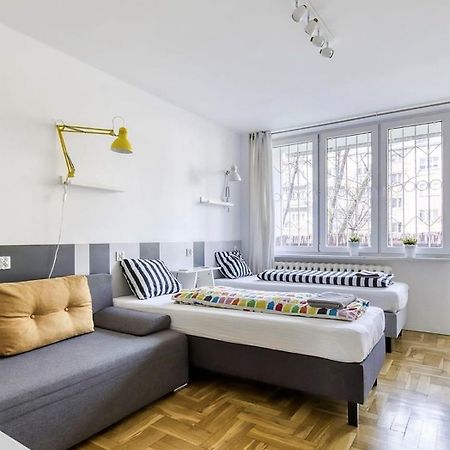 Labo Apartment Metro Plocka Warsaw Exterior photo